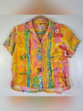 VINTAGE JAMS WORLD CANTINA FLORAL BUTTON DOWN SHIRT.